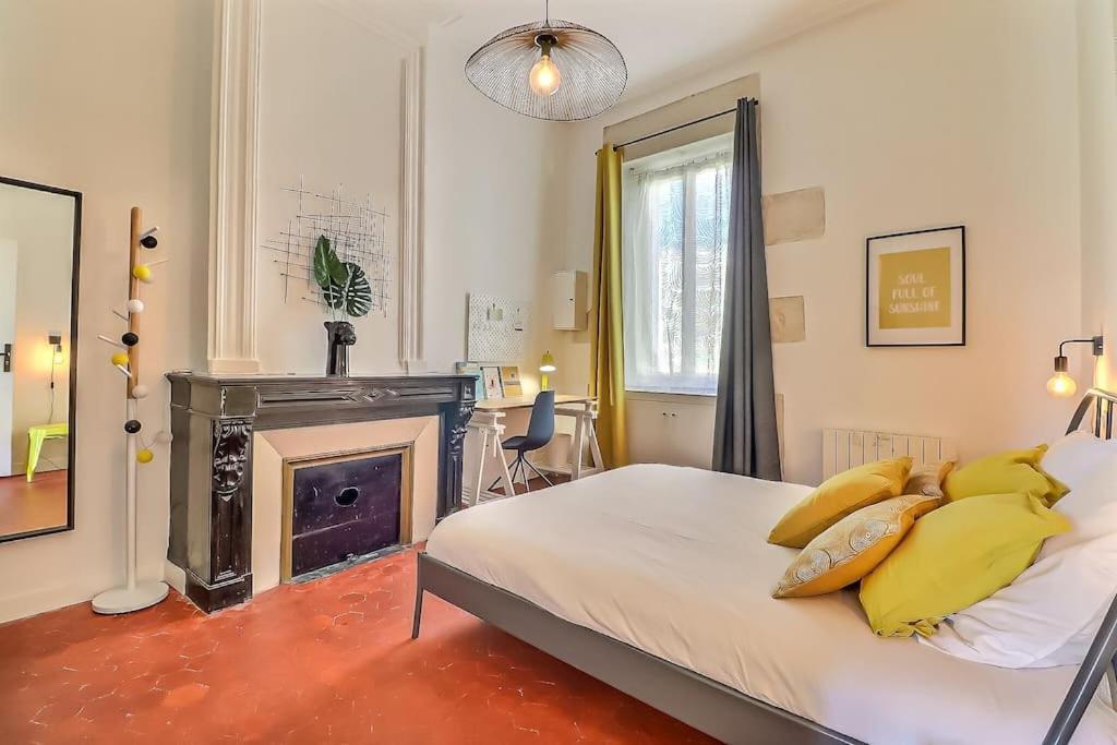 Le Yellow - Central - Climatise Nimes Exterior foto