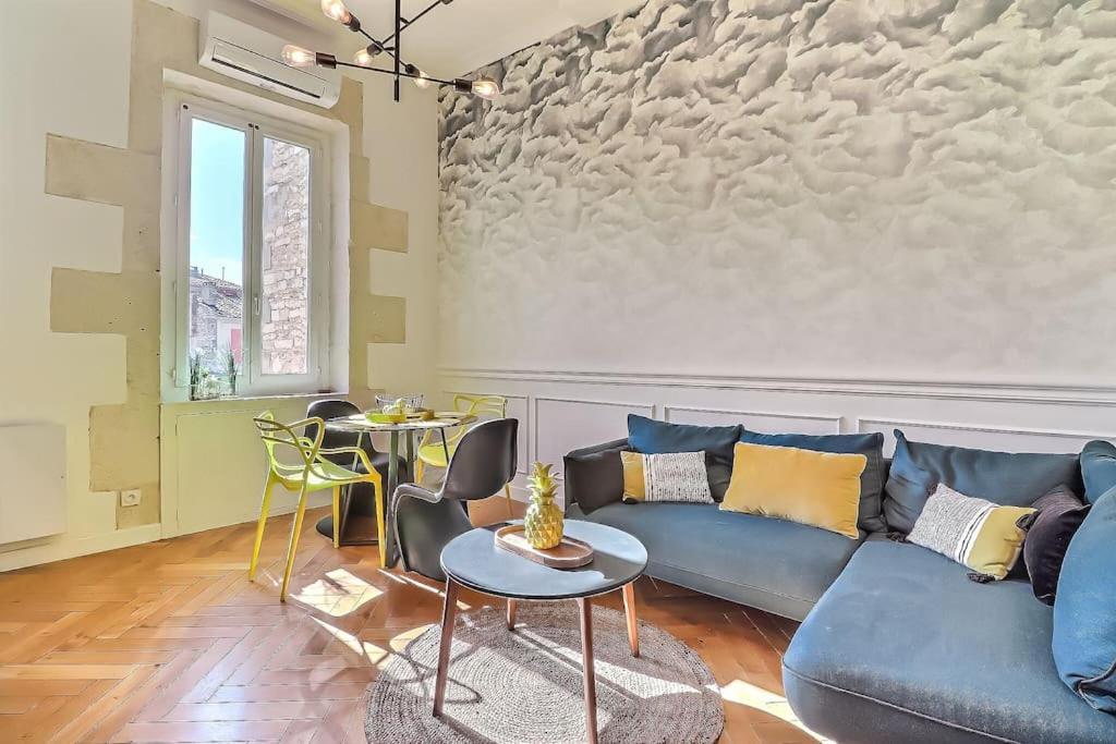 Le Yellow - Central - Climatise Nimes Exterior foto